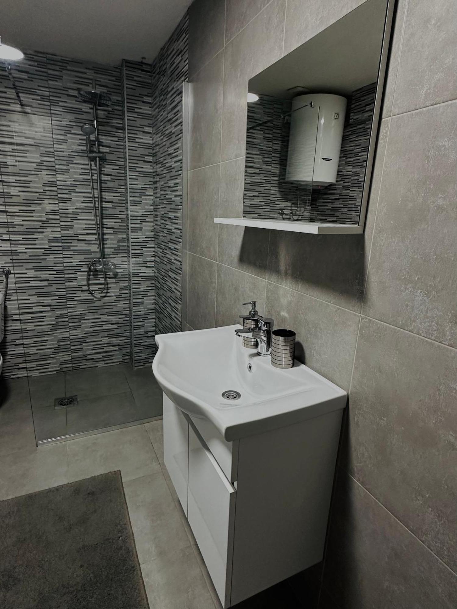 Anka Apartment ชติป ภายนอก รูปภาพ